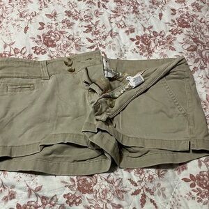 American Eagle Outfitters Tan Women's Cargo Shorts